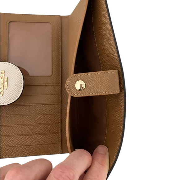 Coach Phone Wallet in Chalk Wristlet Excellent Condition! - Picture 12 of 14